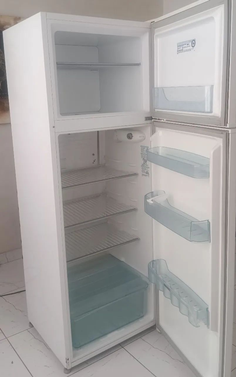 Geladeira Eletrolux Super Freezer DC37 - Foto 2