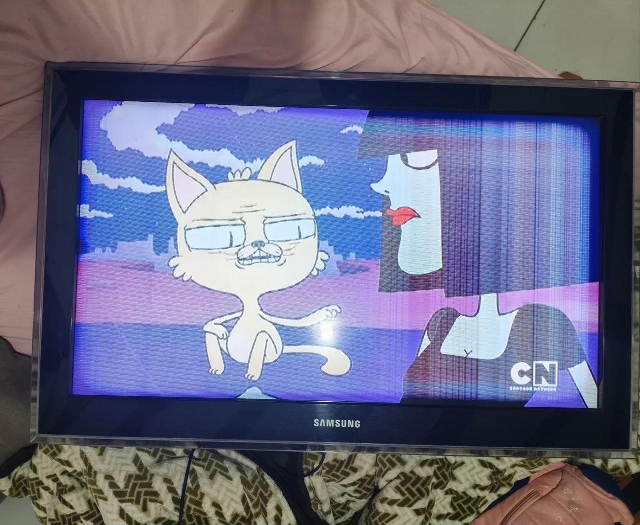 Vendo TV Samsung 32 polegadas ler em baixo 