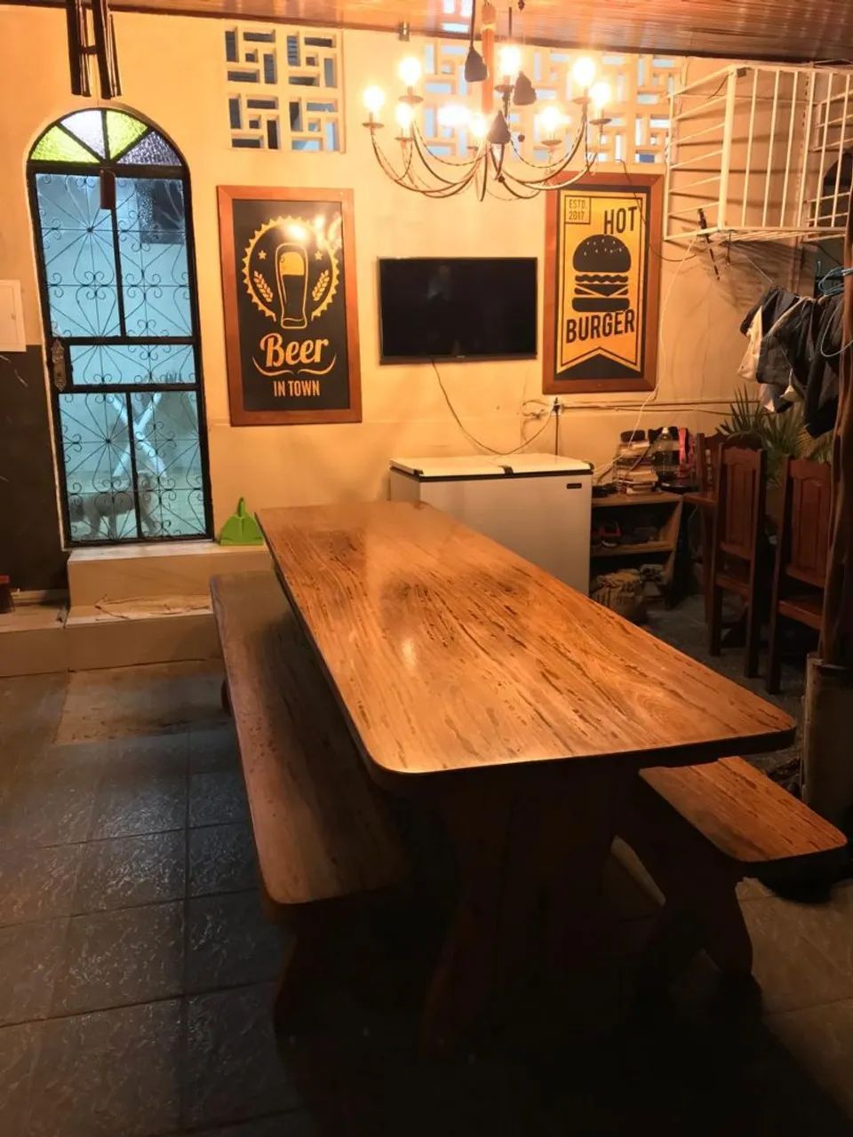 MESA DE MADEIRA BRUTA 