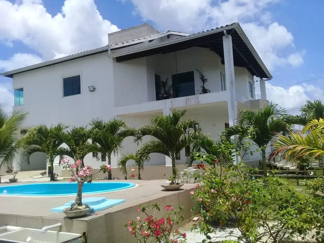 VENDO AMPLO SOBRADO
