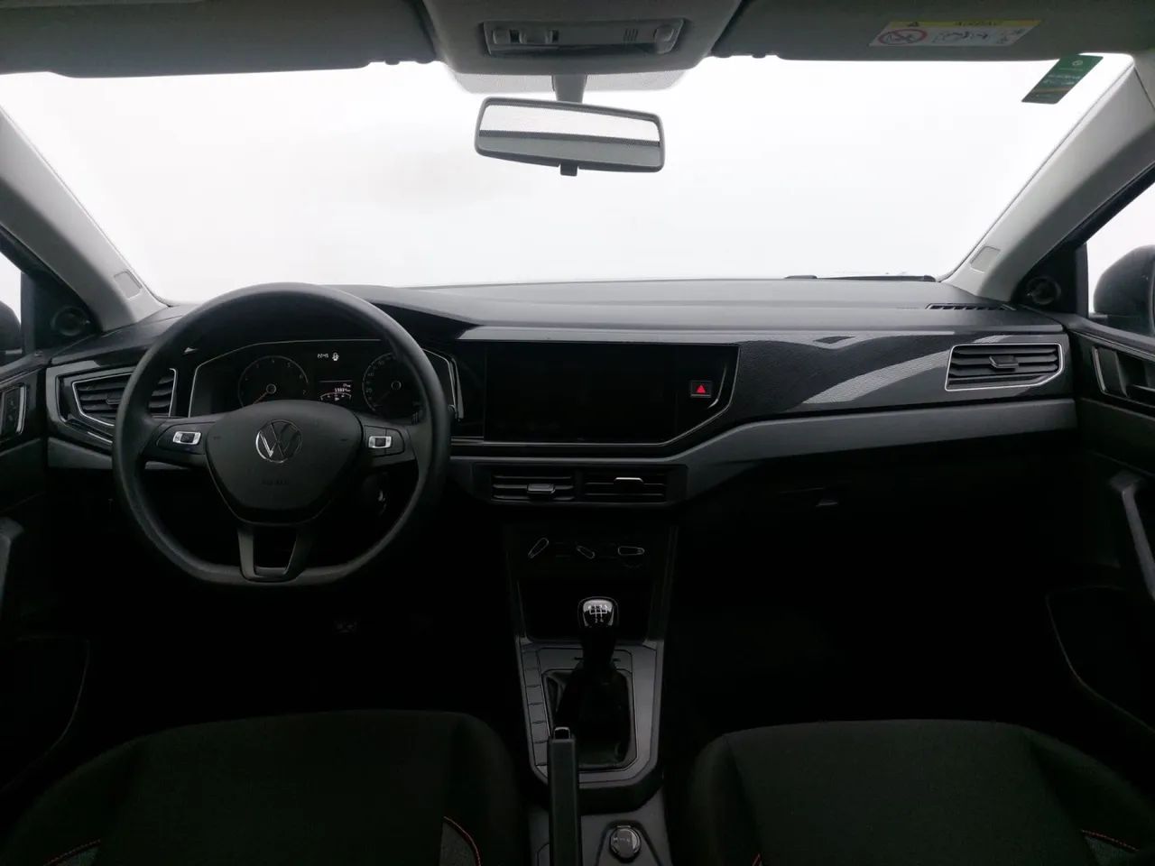 Volkswagen Polo Track 1.0 Flex 12V 5p, foto 15 de 18