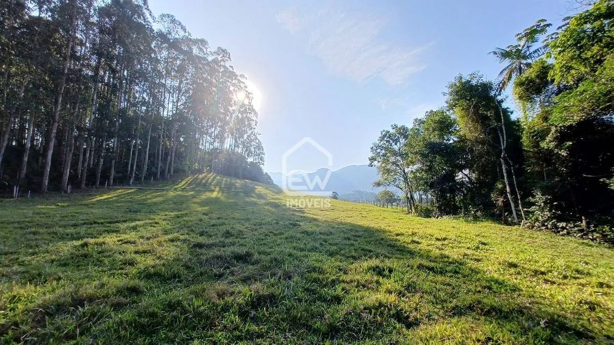 Terreno com 23.867,61m² no Rio dos Cedros, SC
