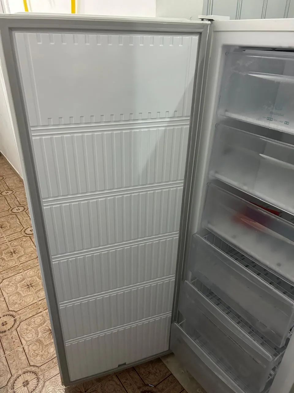 Freezer Vertical - Foto 2
