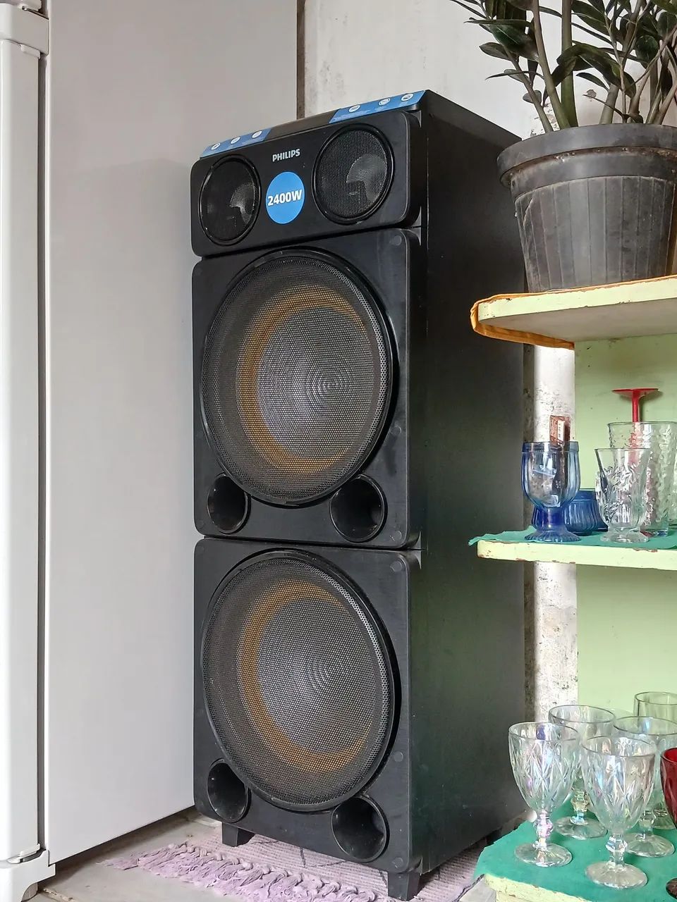 Caixa de som  nova 2400w