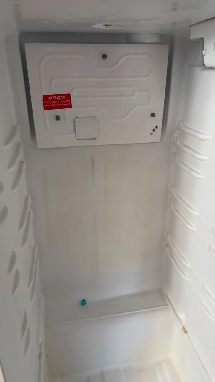 GELADEIRA USADA EM BOM ESTADO CONSUL - Foto 2
