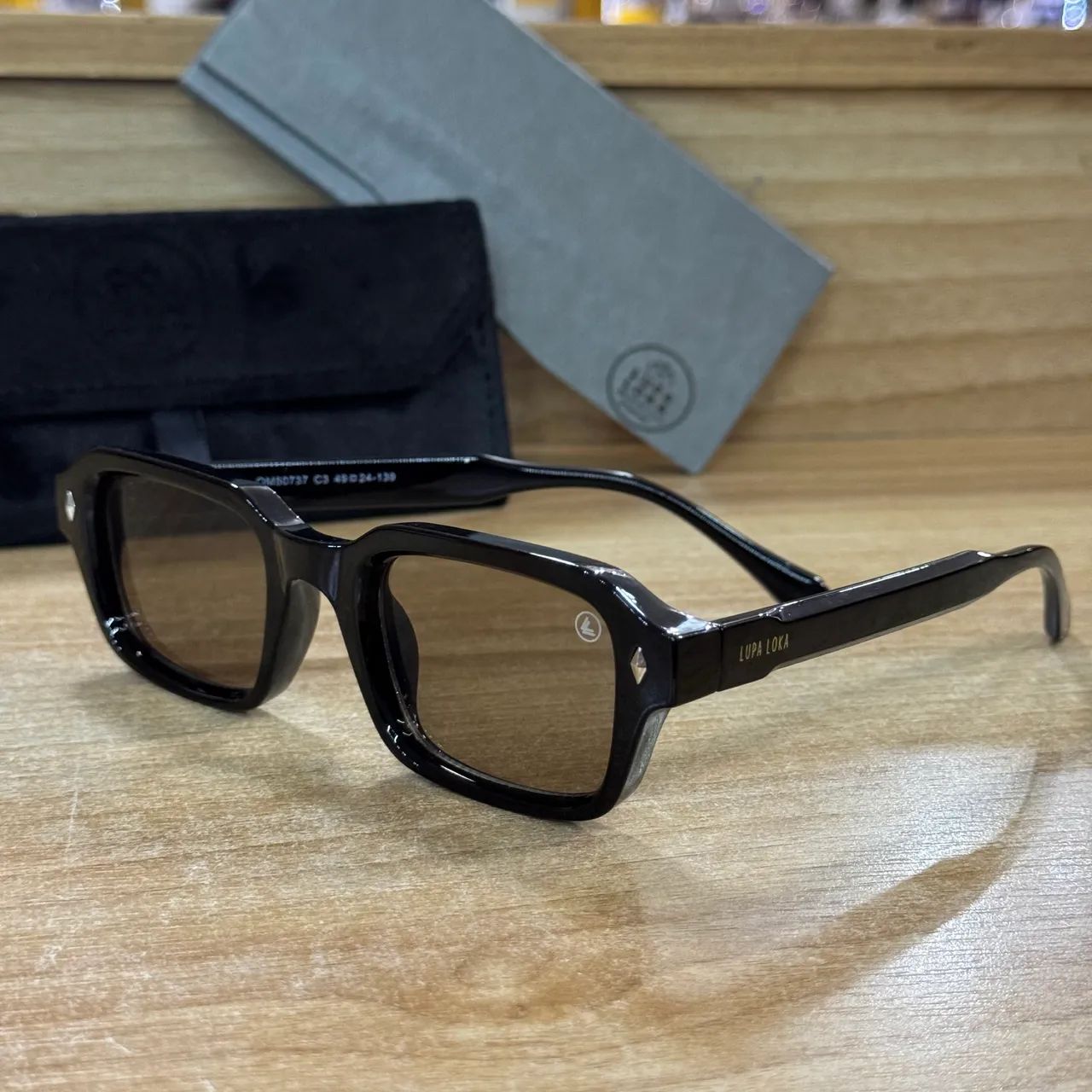Óculos de sol retangular original Lupa Loka lente ambar armação acetato