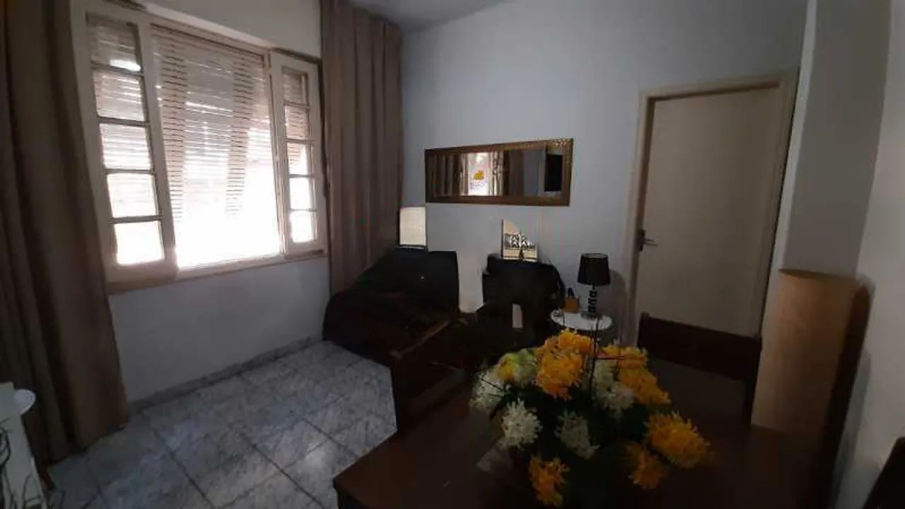 Apartamento : / Residencial / Glória