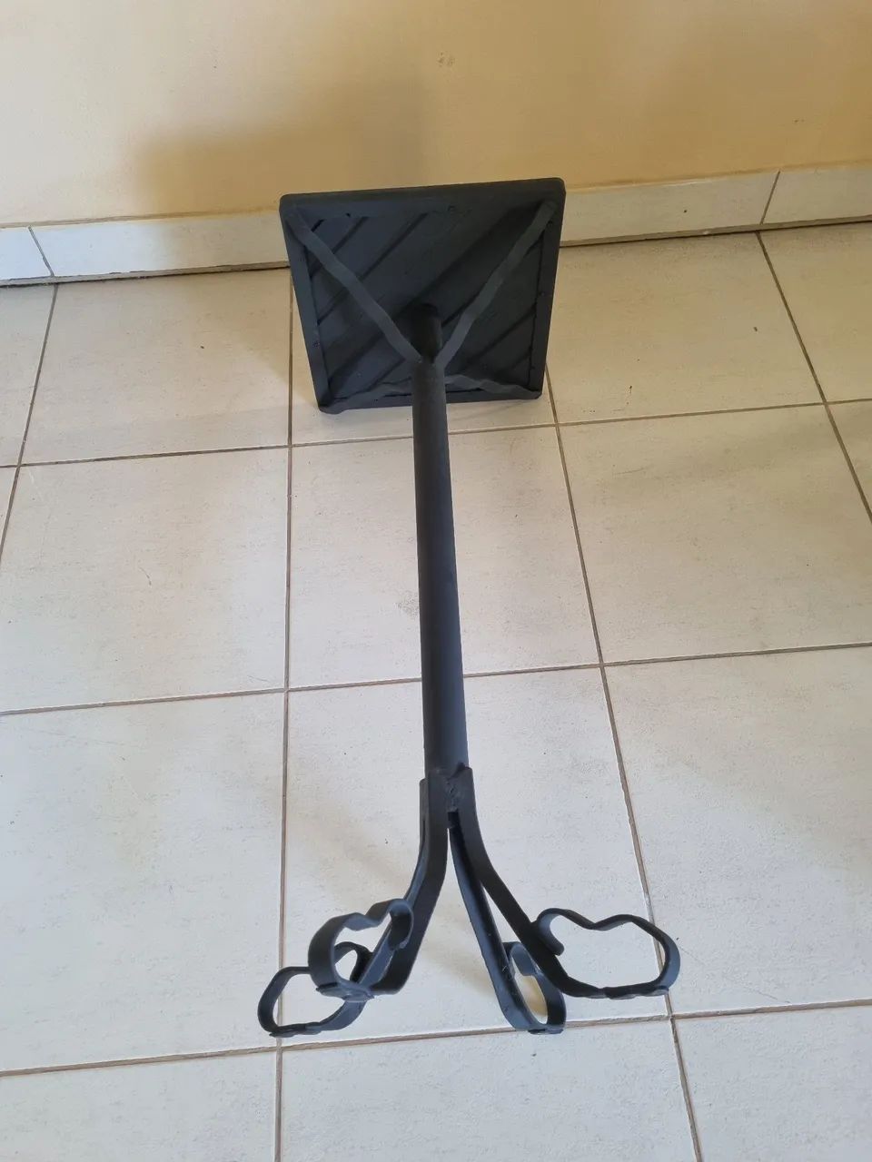 Mesa bristrôt, nova, ferro.  - Foto 4