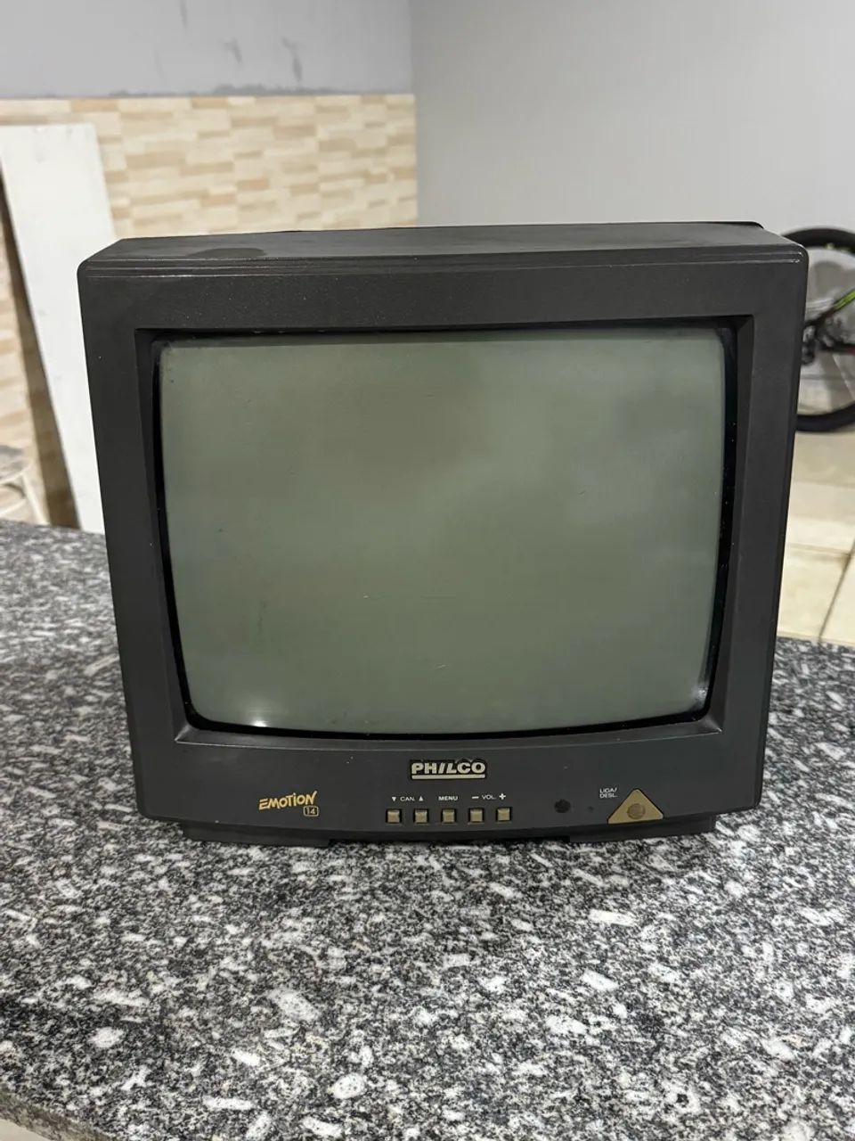 TV TUBO - 14 polegadas PHILCO - Foto 2