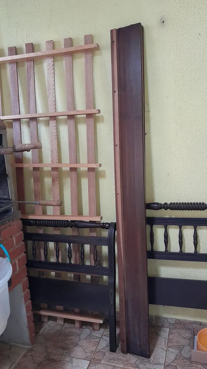 Cama de solteiro e colchão 