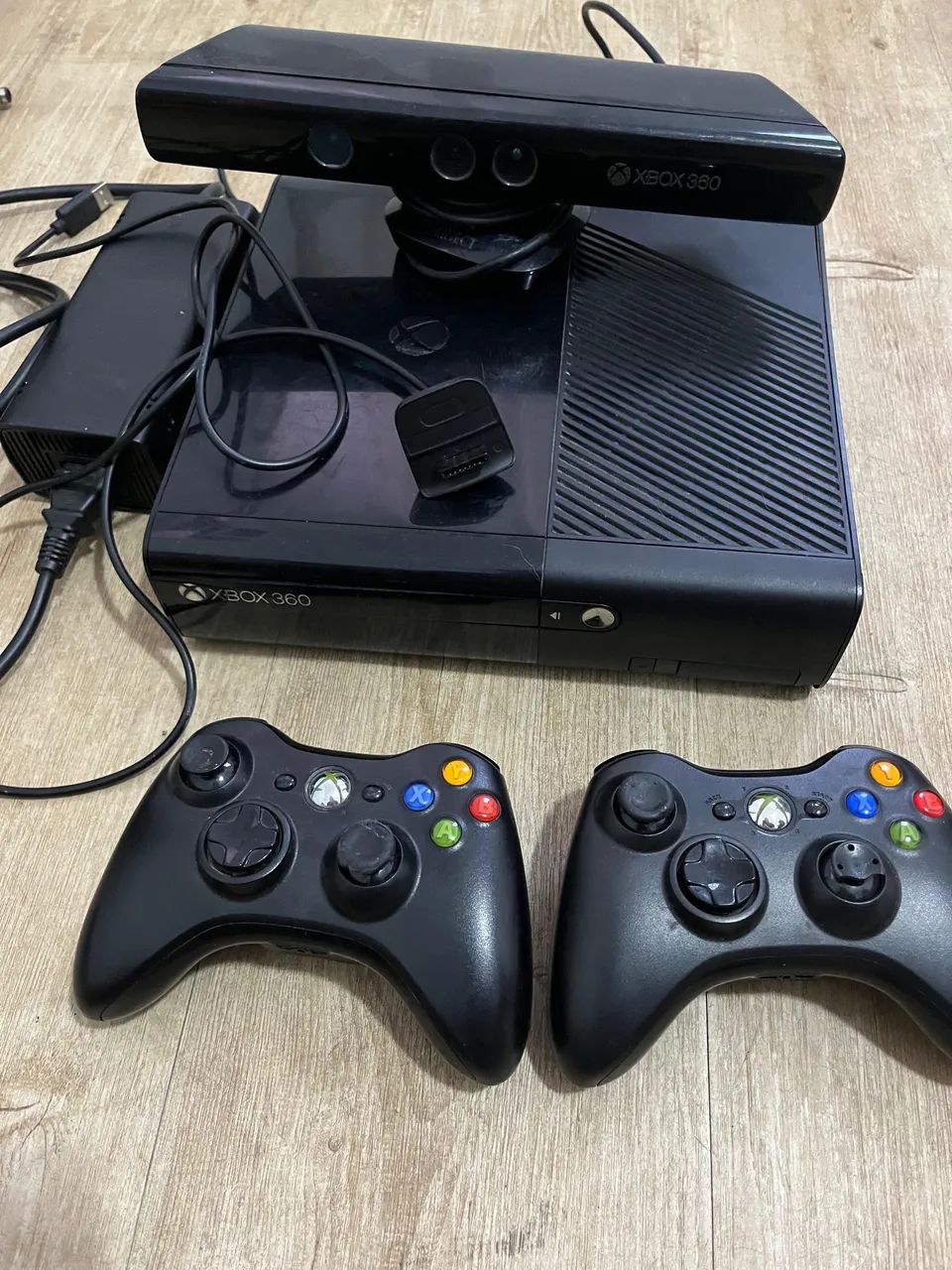 GRANDE OPORTUNIDADE!!!! XBOX 360 SLIM COMPLETO  - Foto 4