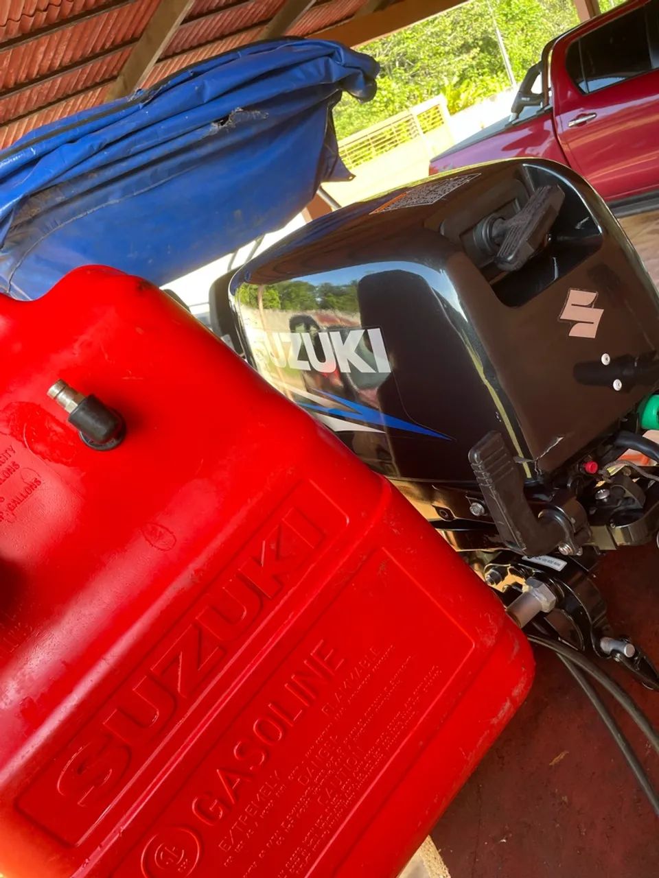 vende-se motor suzuki 30 hp com partida elétrica e com tanque