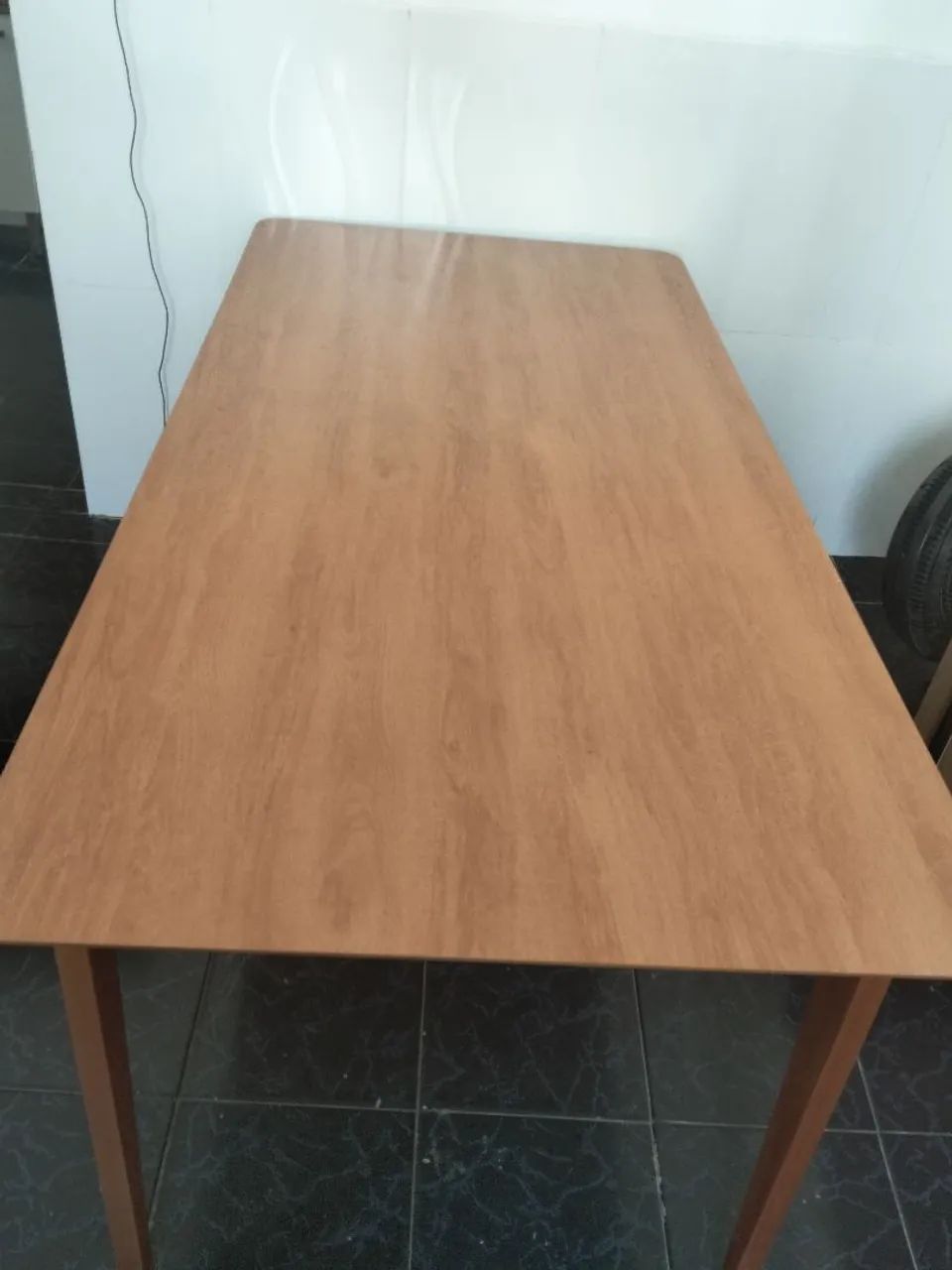 Mesa impecável novinha