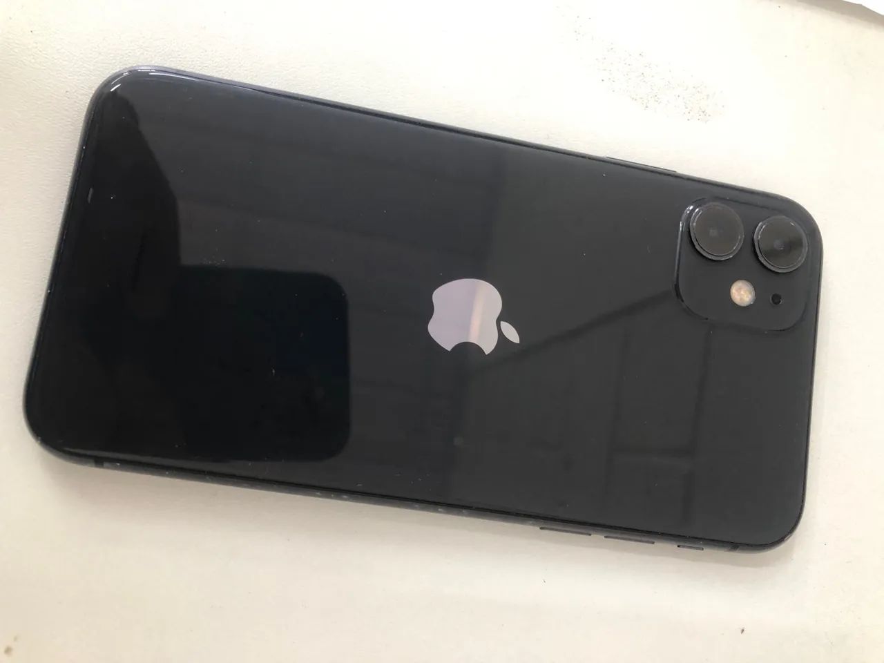 iPhone 11 64gb Preto. Ótimo Estado.