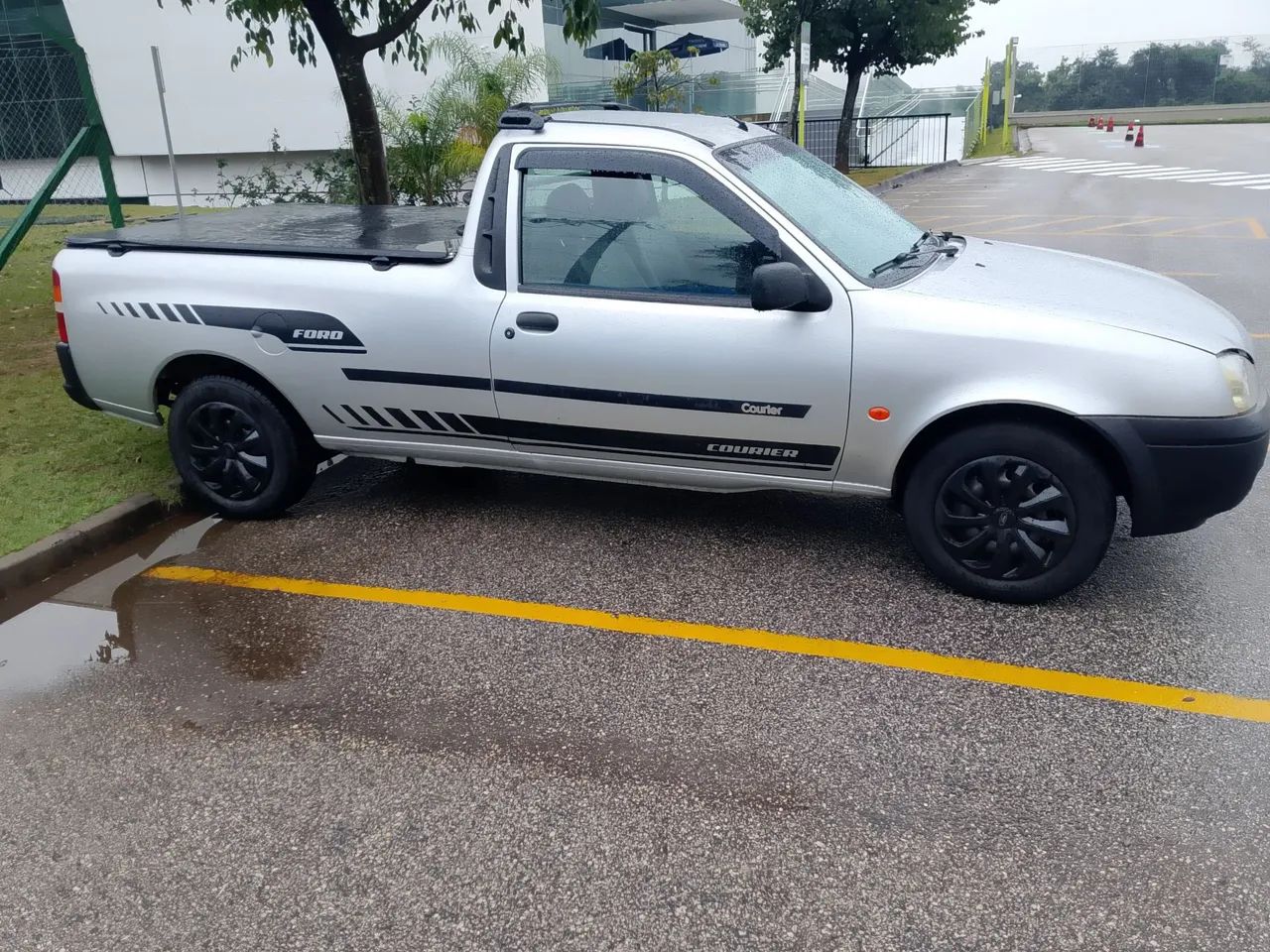 Ford Courier 2008