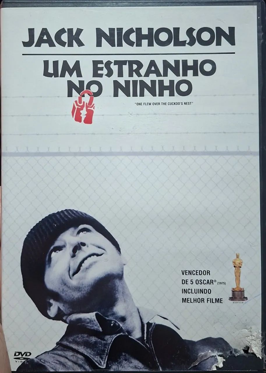 Um Estranho No Ninho