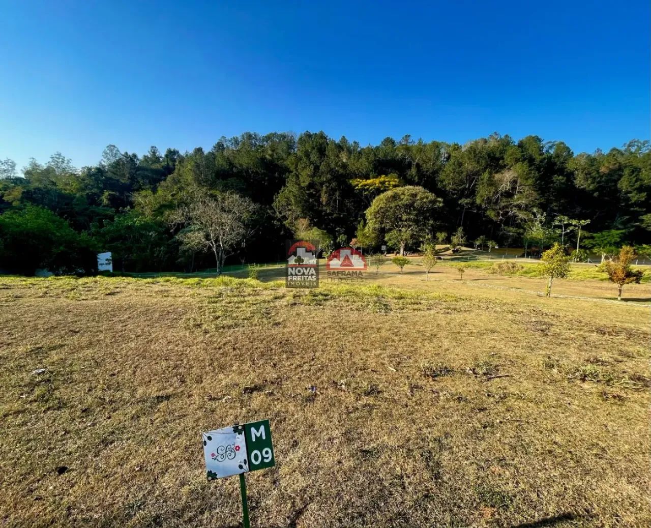 Terreno Padrão em Condomínio em Jambeiro - Foto 2