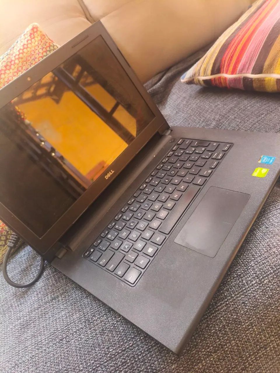 Notebook Dell(não funcionando, só para peças) - Foto 5