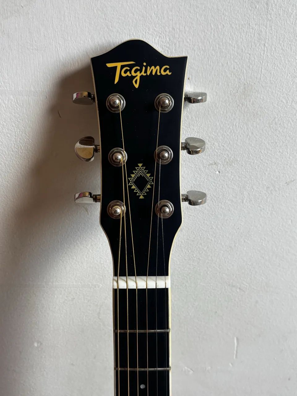 VIOLÃO TAGIMA - 650 REAIS