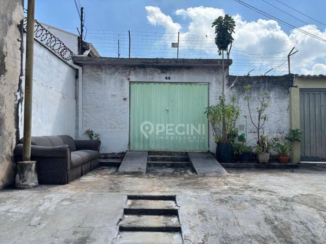 Casa com 2 quartos para venda no Centro de Rio Claro.