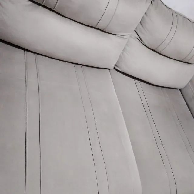Sofá e guarda roupa 1600 os dois  - Foto 2