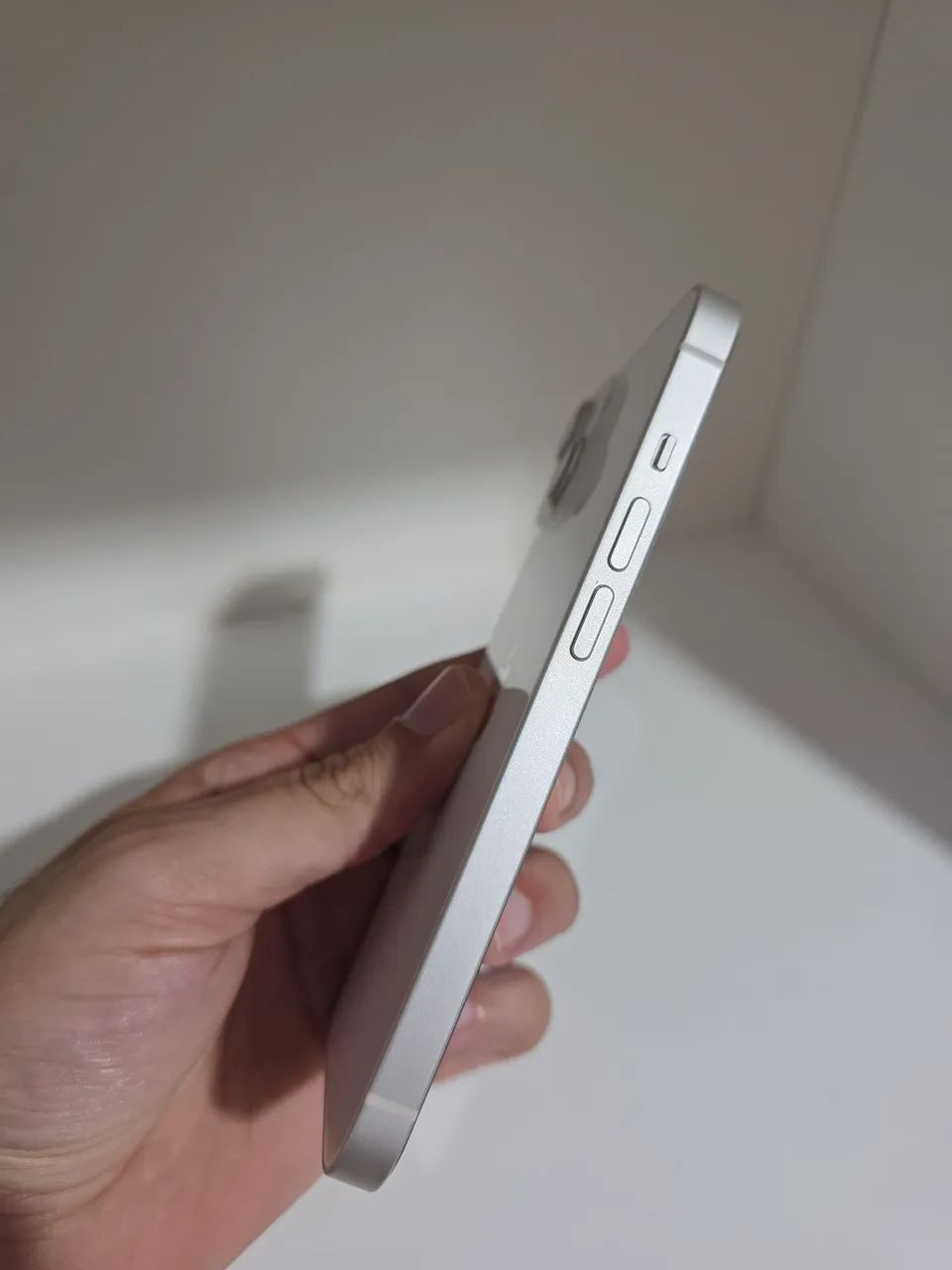 iPhone 14 Branco, Todo original com carregador e nota. - Foto 3