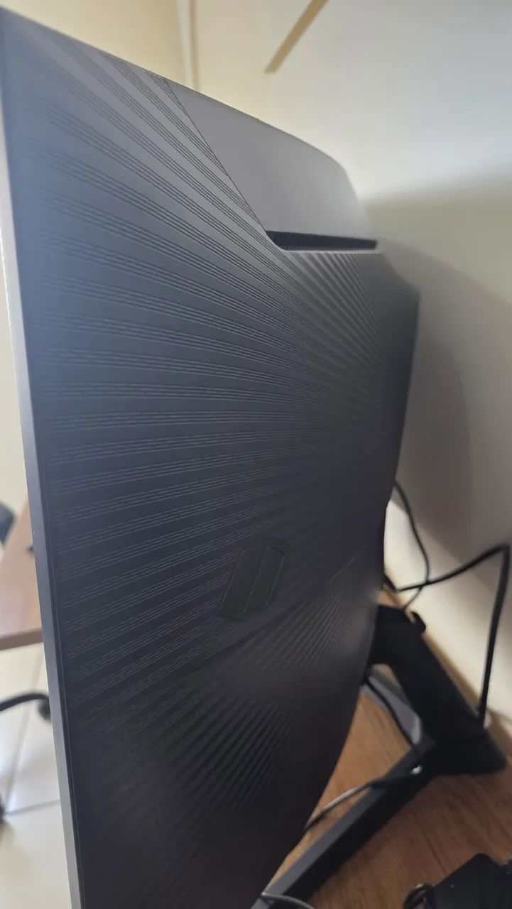 Monitor Samsung Curvo Odissey G5 32 - Foto 5