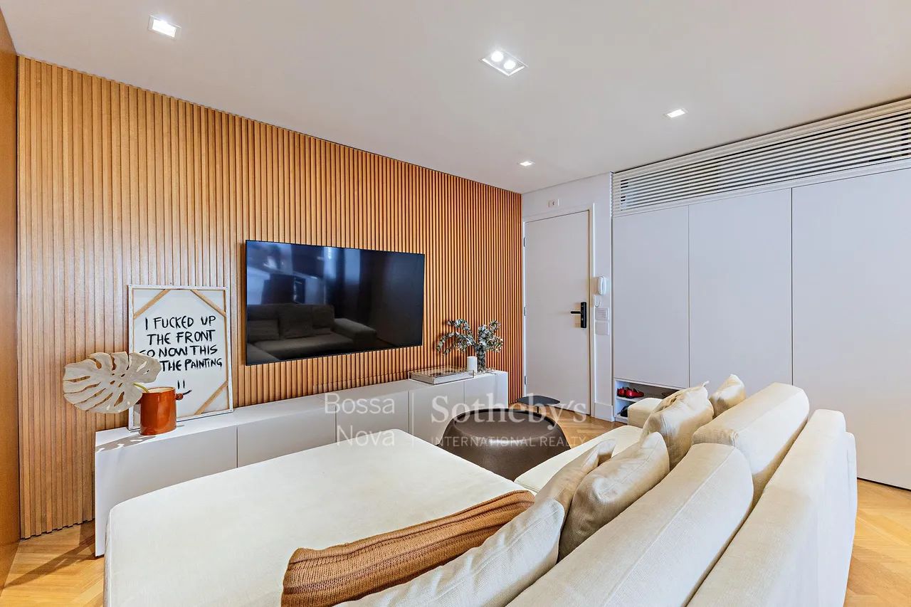 Apartamento mobiliado com design assinado e living integrado e iluminado - Foto 3