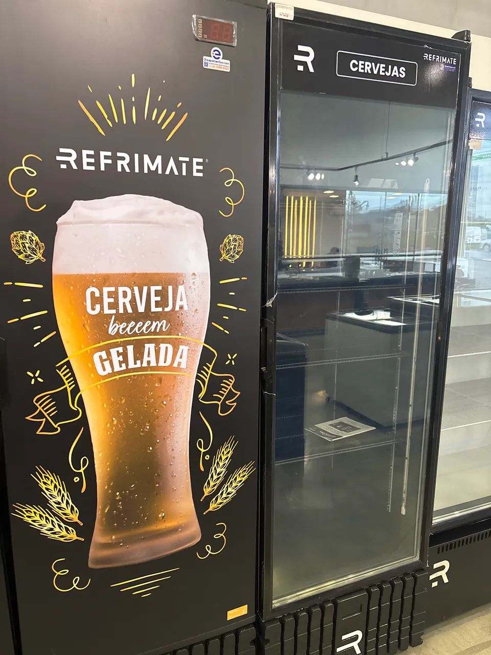 Cervejeira expositora 570 lts 