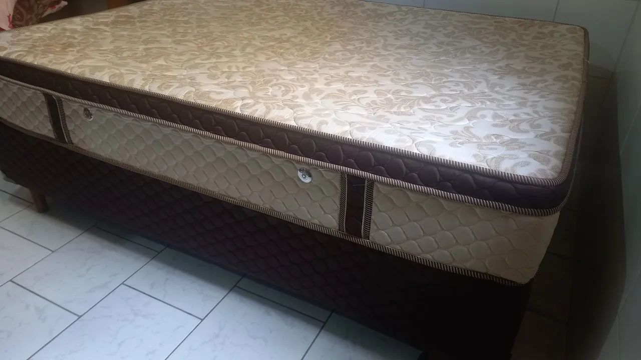 Cama box de casal