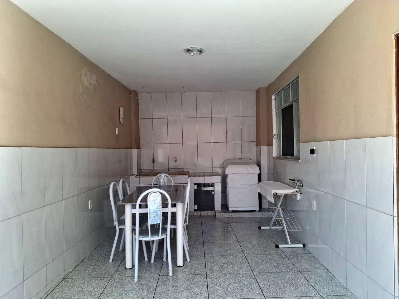 Imóvel com 3 Casas + Terraço + Garagem Ampla - Foto 5