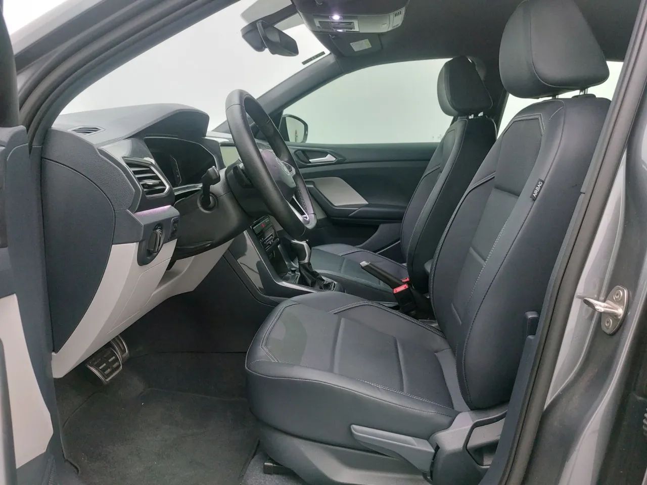 Volkswagen T-Cross Highline 1.4 TSI Flex 16V 5P AUT, foto 16 de 18