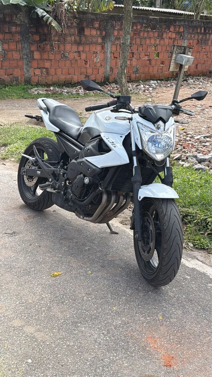 XJ6 2012  - Foto 2