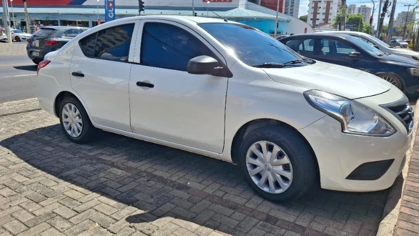 Nissan Versa VERSA V-DRIVE 1.6 16V Flex Mec. 2021