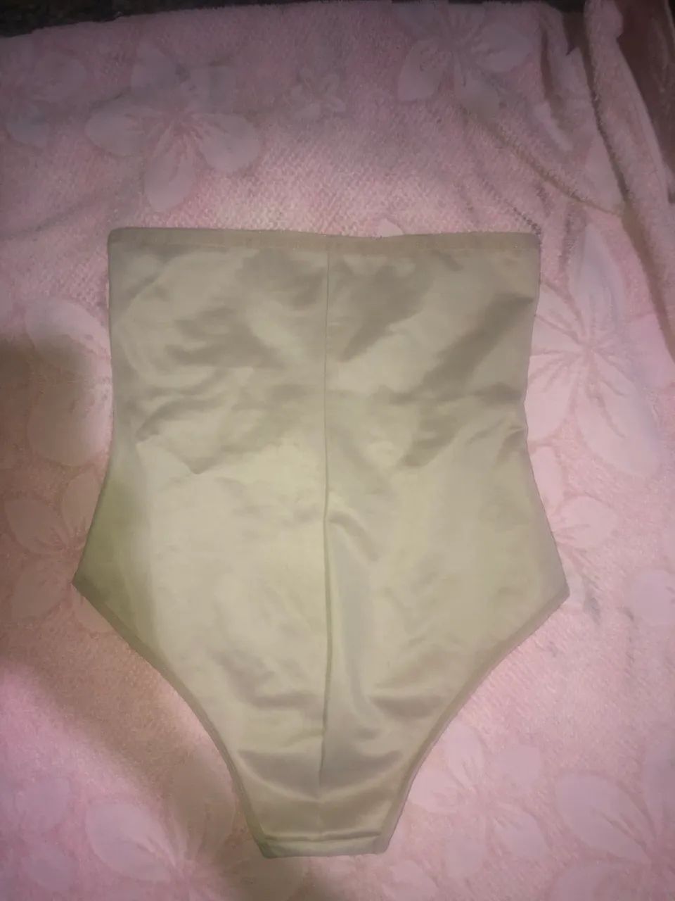 Vendo essa cinta semi nova tamanho m 