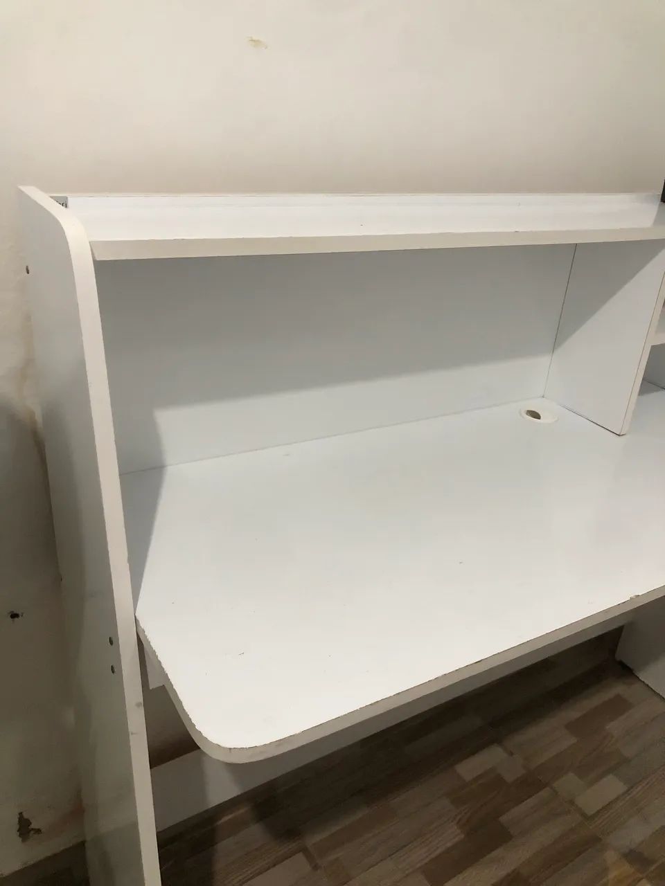 Desk441091815480371203