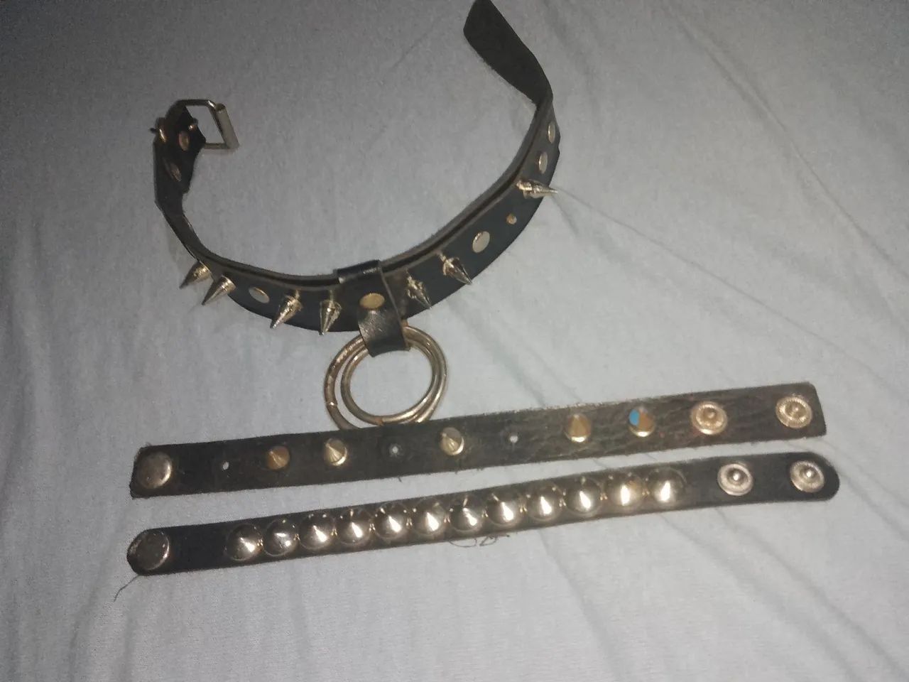 Choker, gargantilha gótica com braceletes de brinde. USADO!