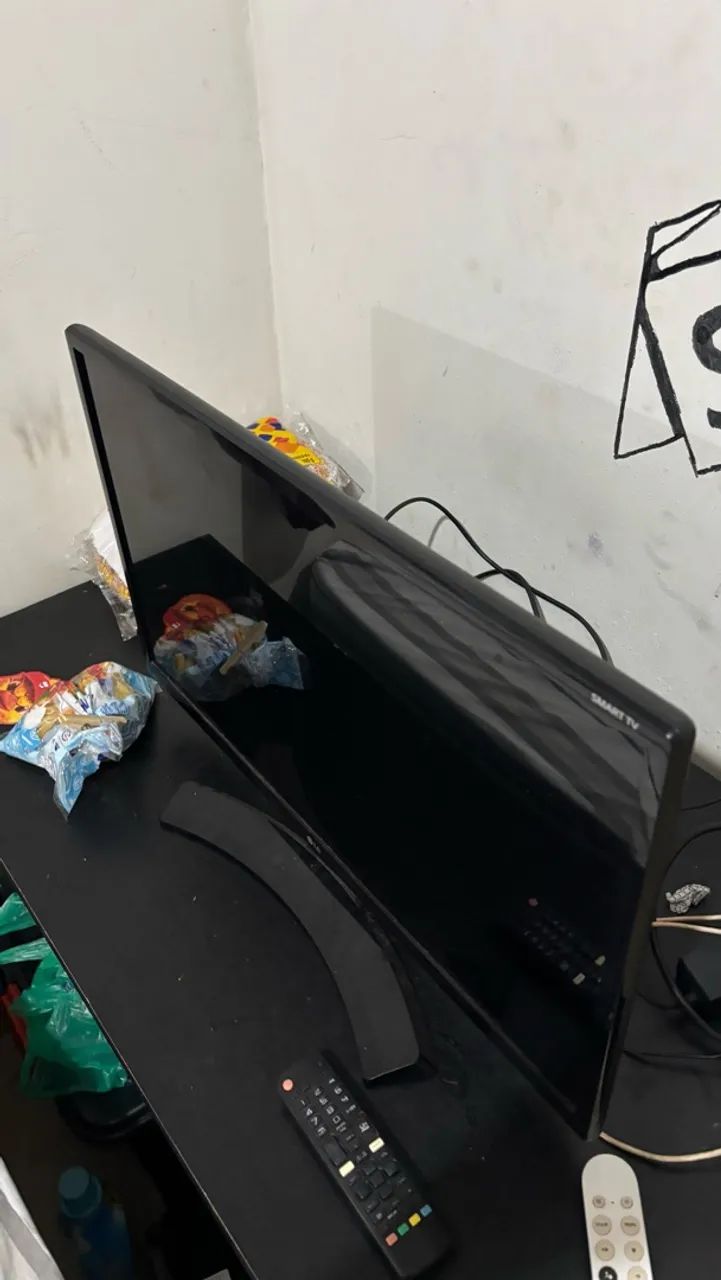 Smart TV LG 32 polegadas (Funciona Netflix, Prime?) - Foto 2