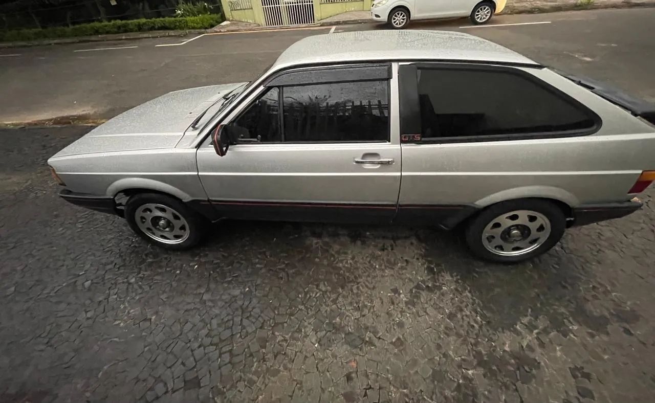 Volkswagen Gol Geração I GTS 1.8 8V Álcool Mec. 2P 1988