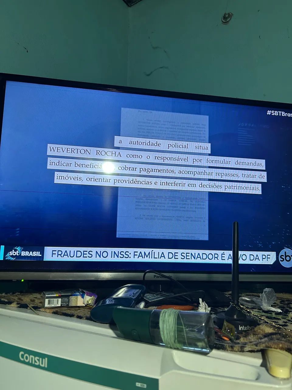Vendo uma tv Panasonic 32 polegadas não é smart 