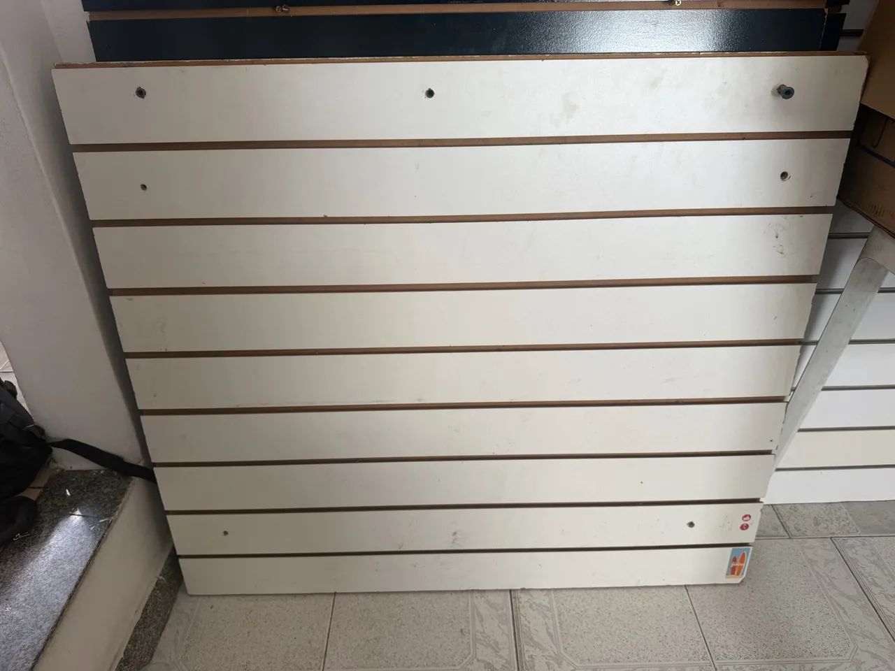 Painel canelado pra loja 
