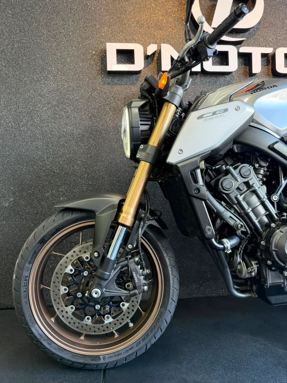 CBR 650R - Foto 3