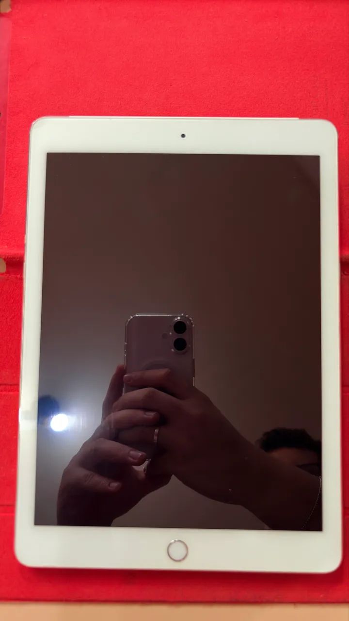 iPad Air 2 Prata (4G Cellular) + Smart Case Couro Original - Impecável - Foto 2