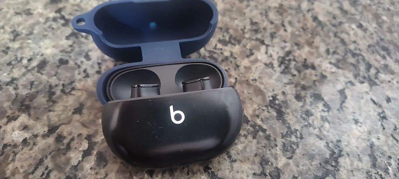 Fone Beats Studio buds - Foto 4