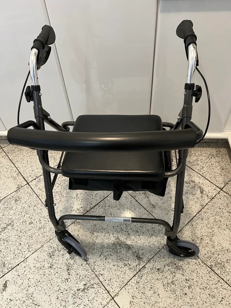 Andador com rodas e banco mobil - Foto 3