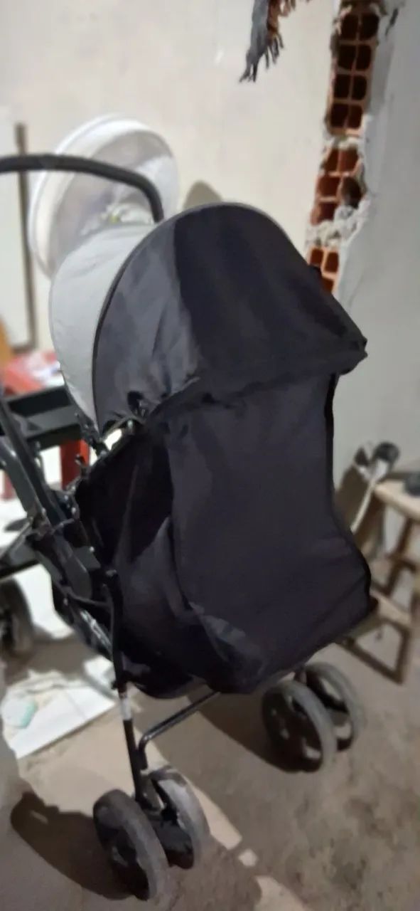 Carrinho de bebê tutibaby 