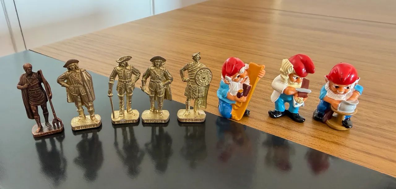 Brindes Promocionais (kinder ovo) - Foto 3