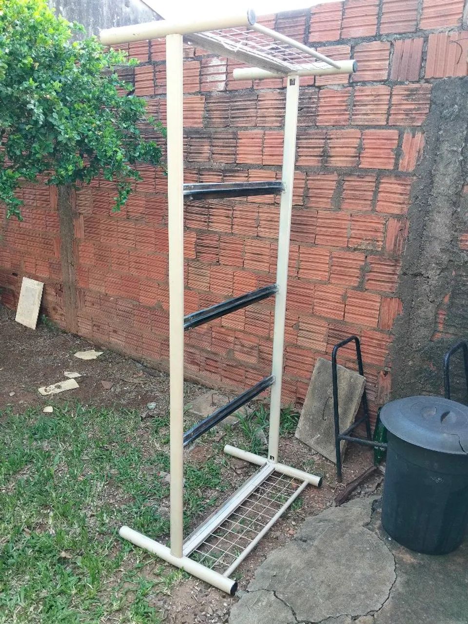 Cama de solteiro de ferro usada  - Foto 2