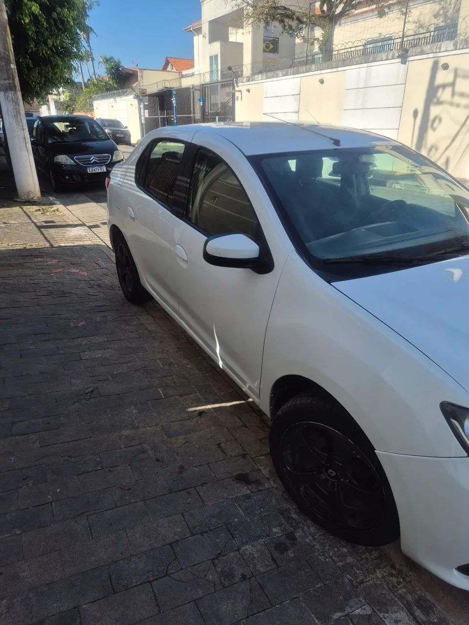 Renault Logan Expression Hi-flex 1.6 8V 4P 2017 - Foto 3