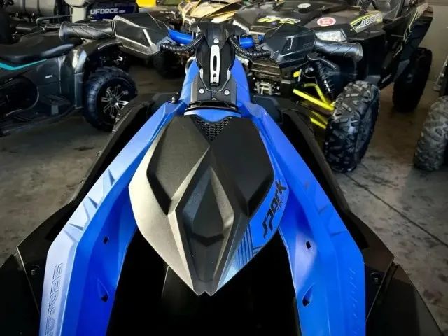 JET SKI SPARK TRIXX ANO 2022 IMPECÁVEL  - Foto 2